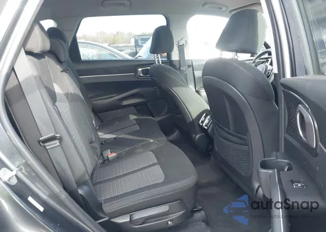 2021 Kia Sorento Lx z USA, uszkodzony, nr VIN 5XYRG4LC9MG032459